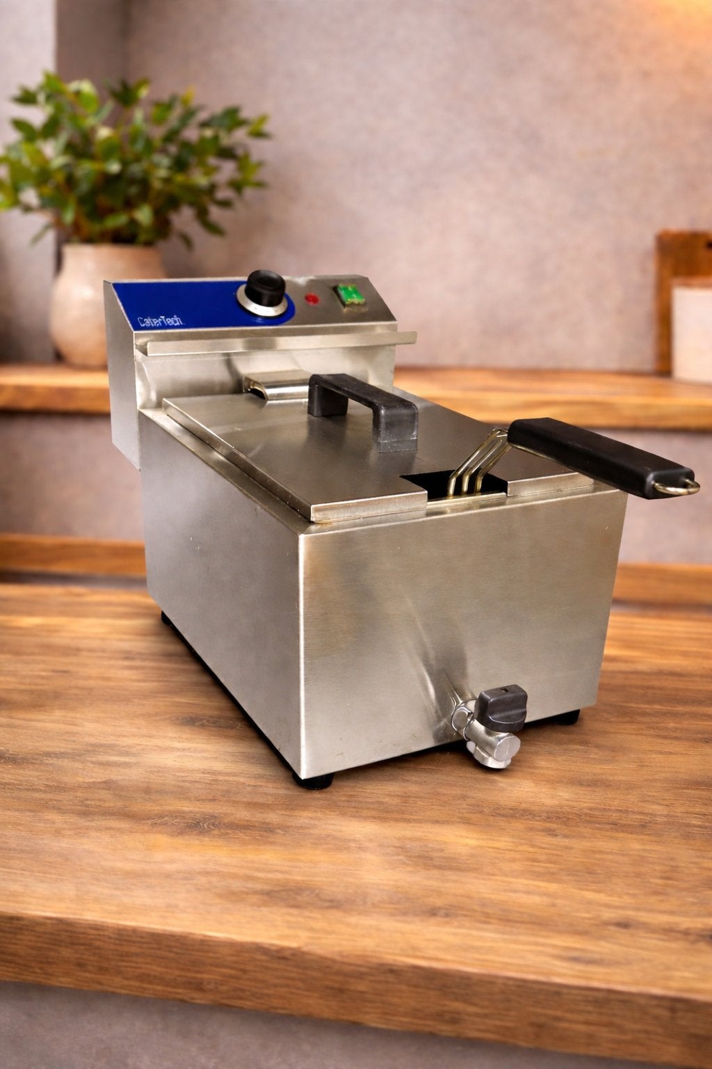 Catertech 8L Frietpan + aftapkraan - Zo Goed Als Nieuw, 4 liter of meer, Ophalen of Verzenden, Zo goed als nieuw, Uitneembare binnenpan