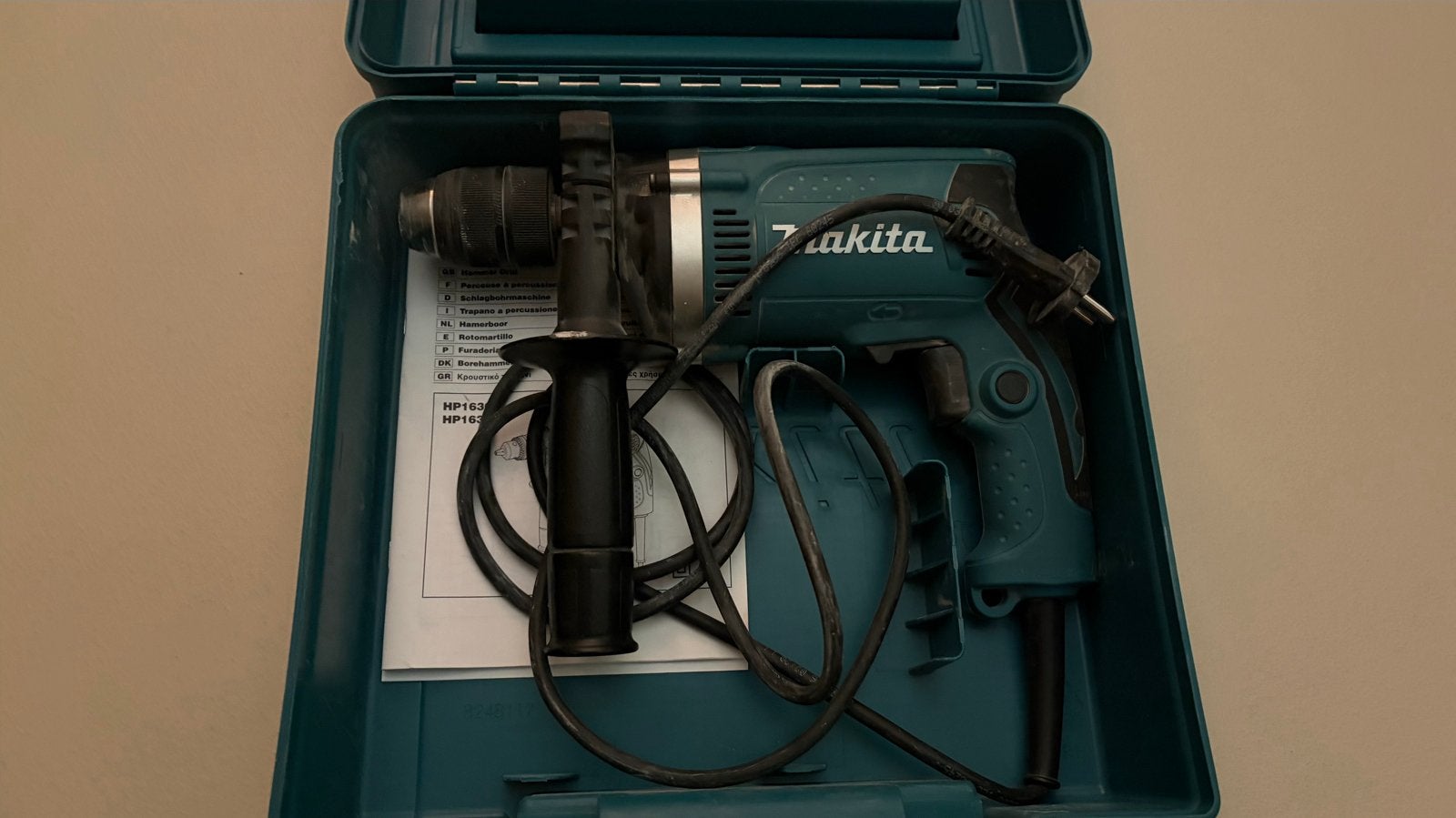 Makita HP1631K Klopboormachine, Boormachine, 600 watt of meer, Ophalen of Verzenden, Zo goed als nieuw