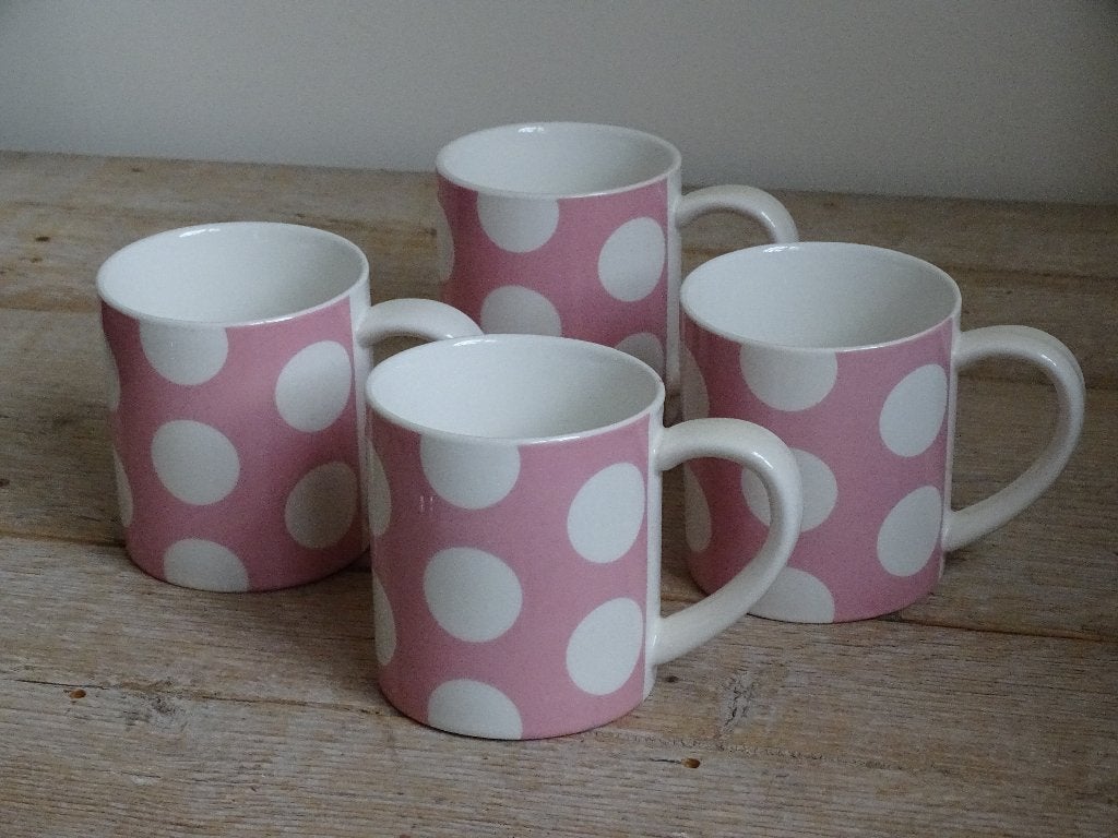 Servies, Maxwell & Williams POLKADOT roze, zo goed als nieuw, Overige merken, Overige typen, Ophalen of Verzenden, Zo goed als nieuw