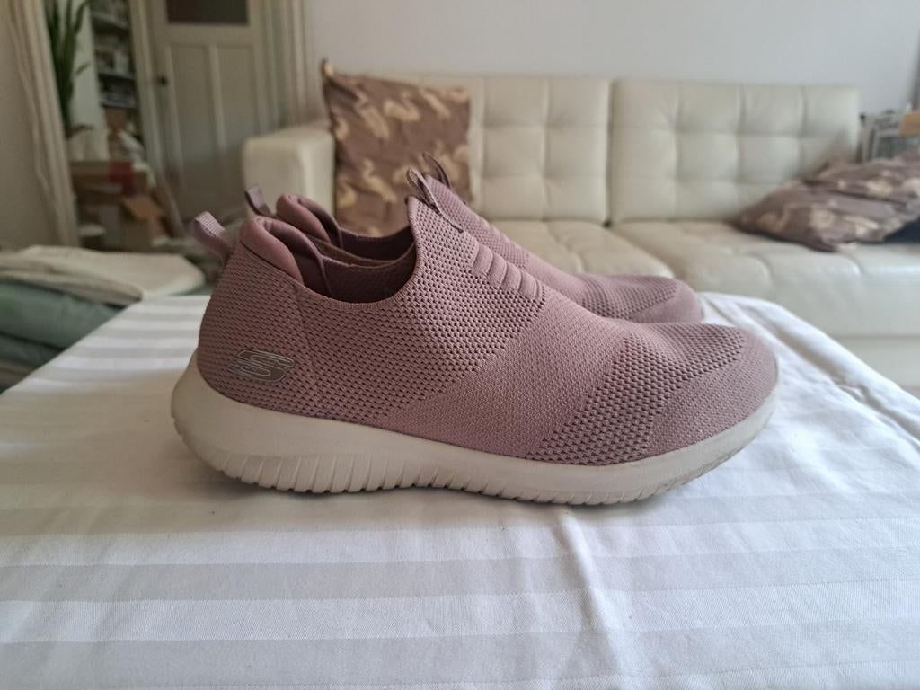 Skechers instappers oud roze maat 40, Skechers, Instappers, Ophalen of Verzenden, Roze