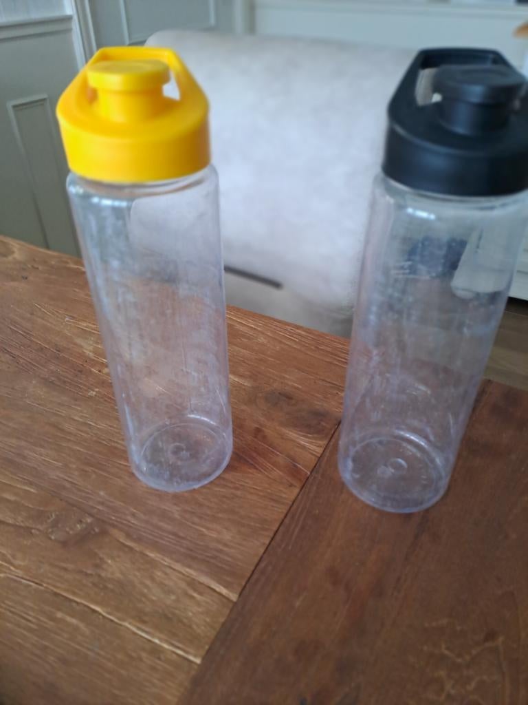 2 drinkflessen, Ophalen of Verzenden
