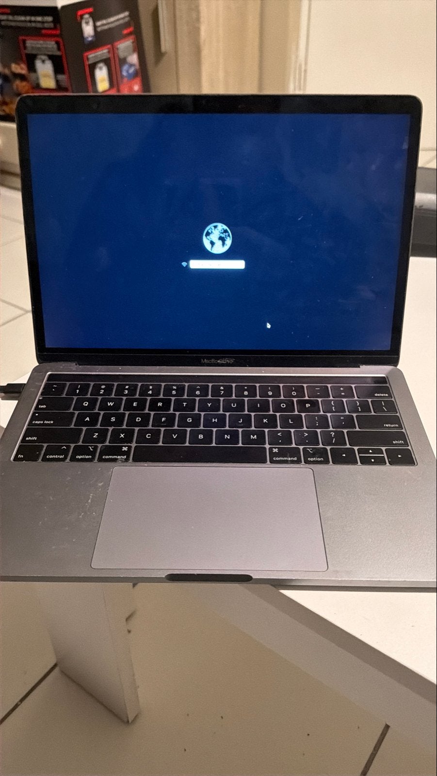 MacBook Pro 2018 - Klaar voor een nieuwe start!, Computers en Software, MacBook Pro, Gebruikt, Qwerty, 8 GB