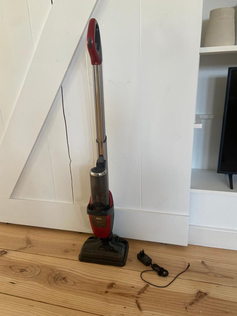 aeg stofzuiger, Ophalen, Gebruikt, Draadloos, 2000 watt of meer