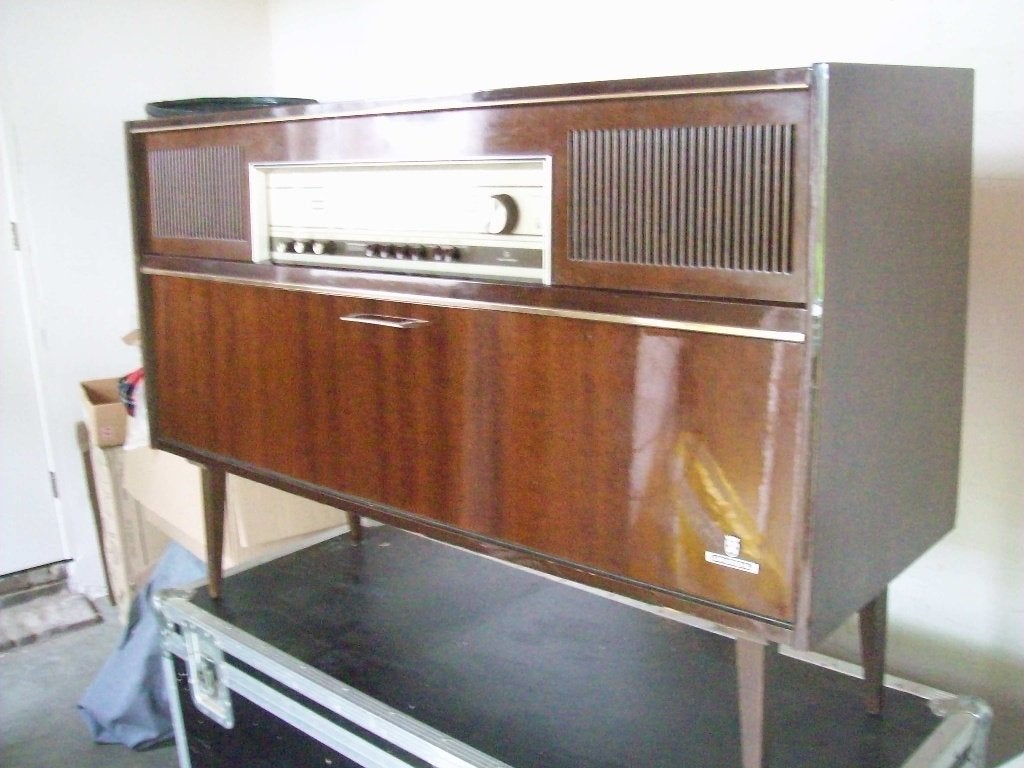 Vintage radiomeubel - Grundig Mandello, Antiek en Kunst, Ophalen