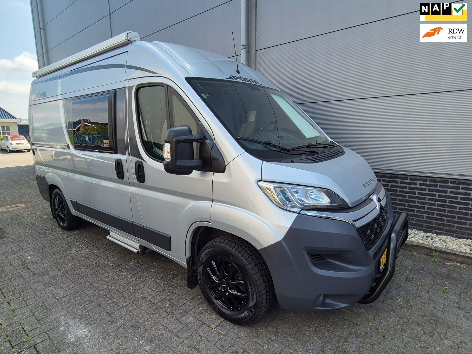 Pössl KW 20/22 Stoere buscamper - 6 meter - dwarsbed - nap, Buscamper of Camperbus, Koelkast, Pössl, Tot en met 2
