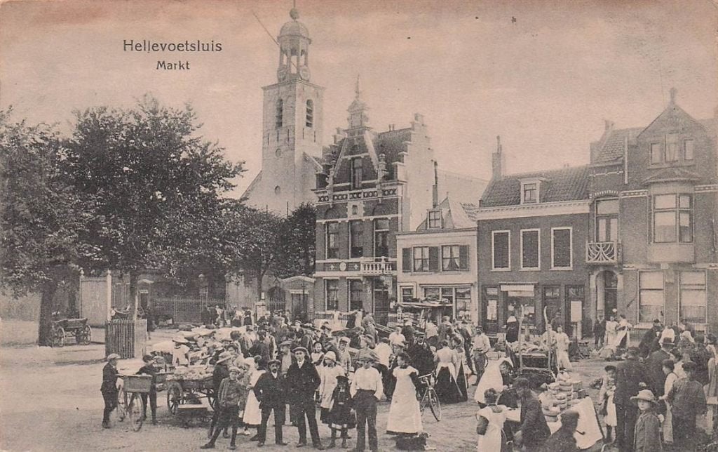 702-374-033 Hellevoetsluis Markt, Verzamelen, Verzenden, Voor 1920, Zuid-Holland
