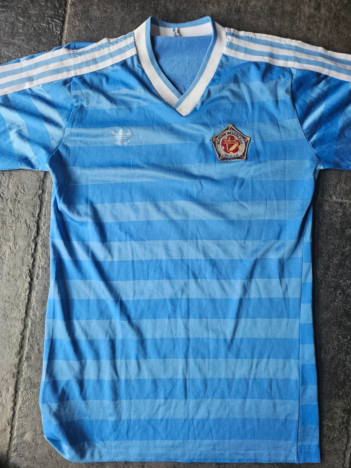 Slovan Bratislava thuisshirt 1986 - Vintage Adidas #11, Sport en Fitness, Voetbal, Maat L, Ophalen of Verzenden, Gebruikt, Shirt