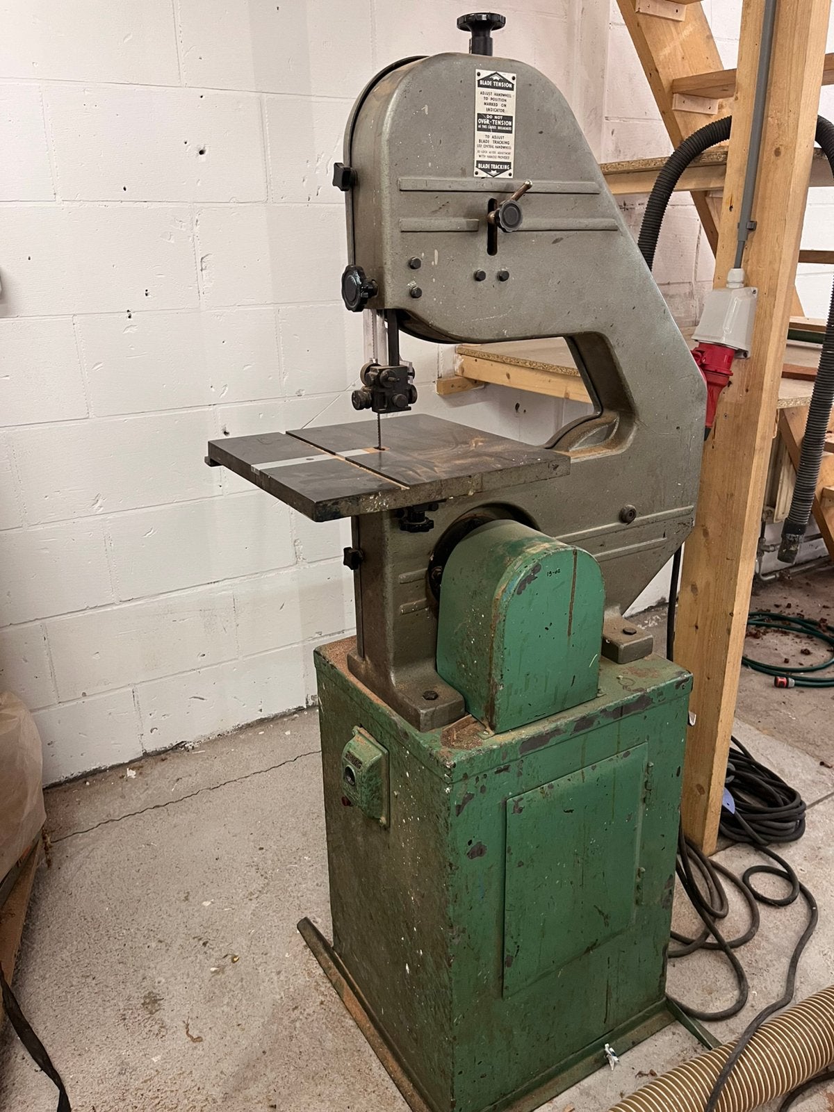 Lintzaagmachine, Ophalen, 70 mm of meer, Zo goed als nieuw, Lintzaag