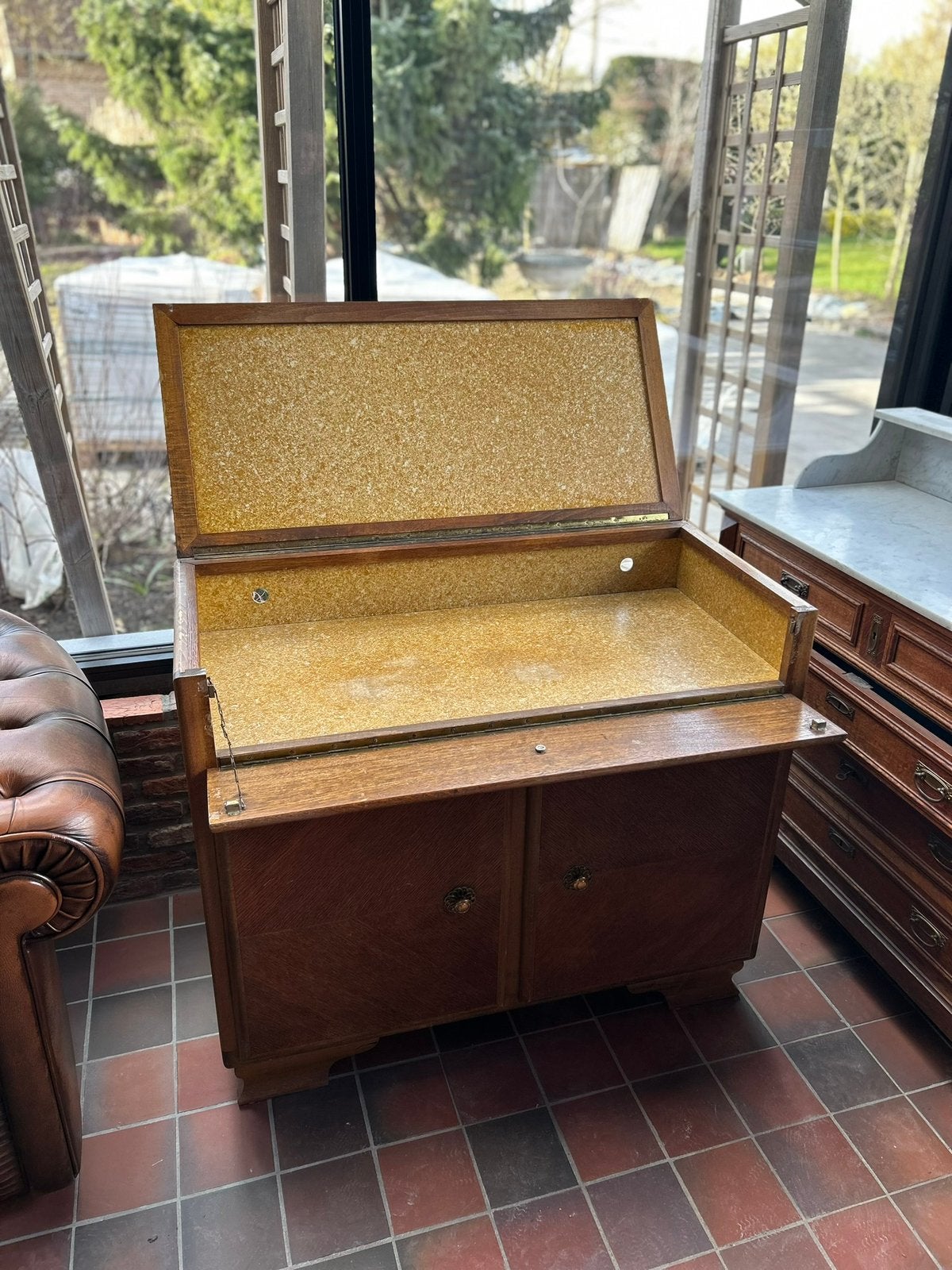 Antiek/vintage radiocabinet, Antiek en Kunst, Antiek | Meubels | Kasten, Ophalen