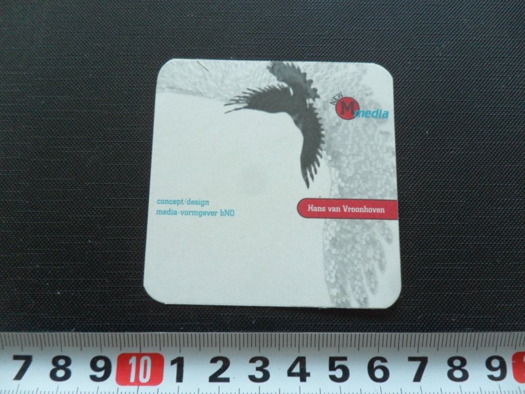 sticker new media hans van vroonhoven concept/design, Verzamelen, Ophalen of Verzenden, Zo goed als nieuw