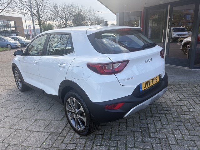 Kia Stonic 1.0 T-GDi MHEV DynamicPlusLine | Navi | Camera |, Auto's, Wit, Bedrijf, 19 km/l, 3 cilinders