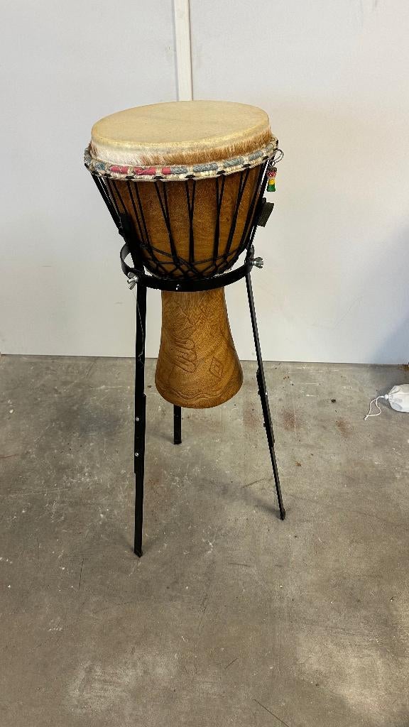 Djembe met draagzak en statief, Ophalen, Gebruikt, Trommel