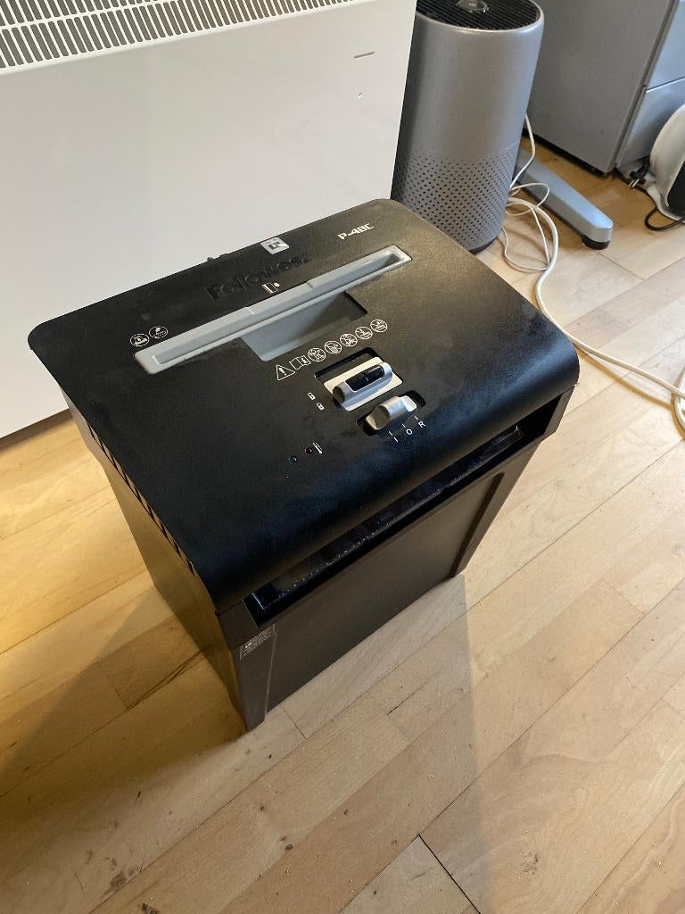 Fellowes P-48C Shredder papiervernietiger, Ophalen of Verzenden, Gebruikt