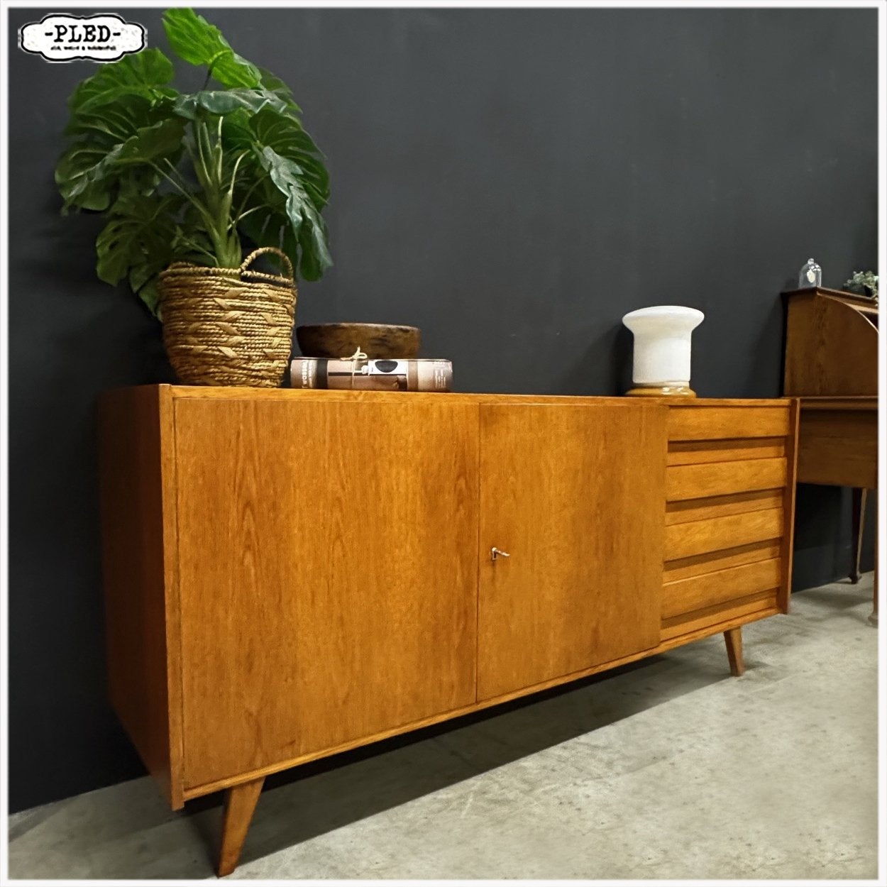Vintage sideboard U-460, Jiri Jiroutek Dressoir Kast, Ophalen, Gebruikt, 150 tot 200 cm, Jiri Jiroutek voor Interier Praha (Praag)
