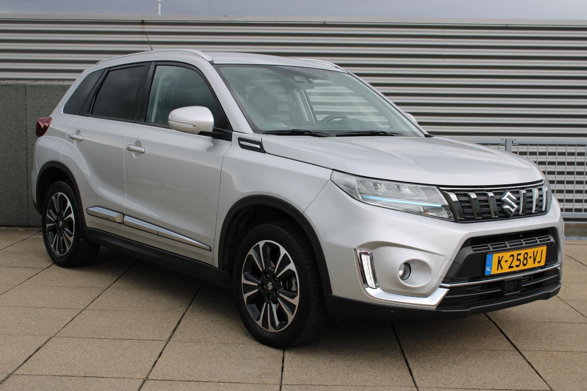 Suzuki Vitara 1.4 Boosterjet Style Smart Hybrid Automaat / C, Auto's, Gebruikt, Euro 6, 4 cilinders, 129 pk