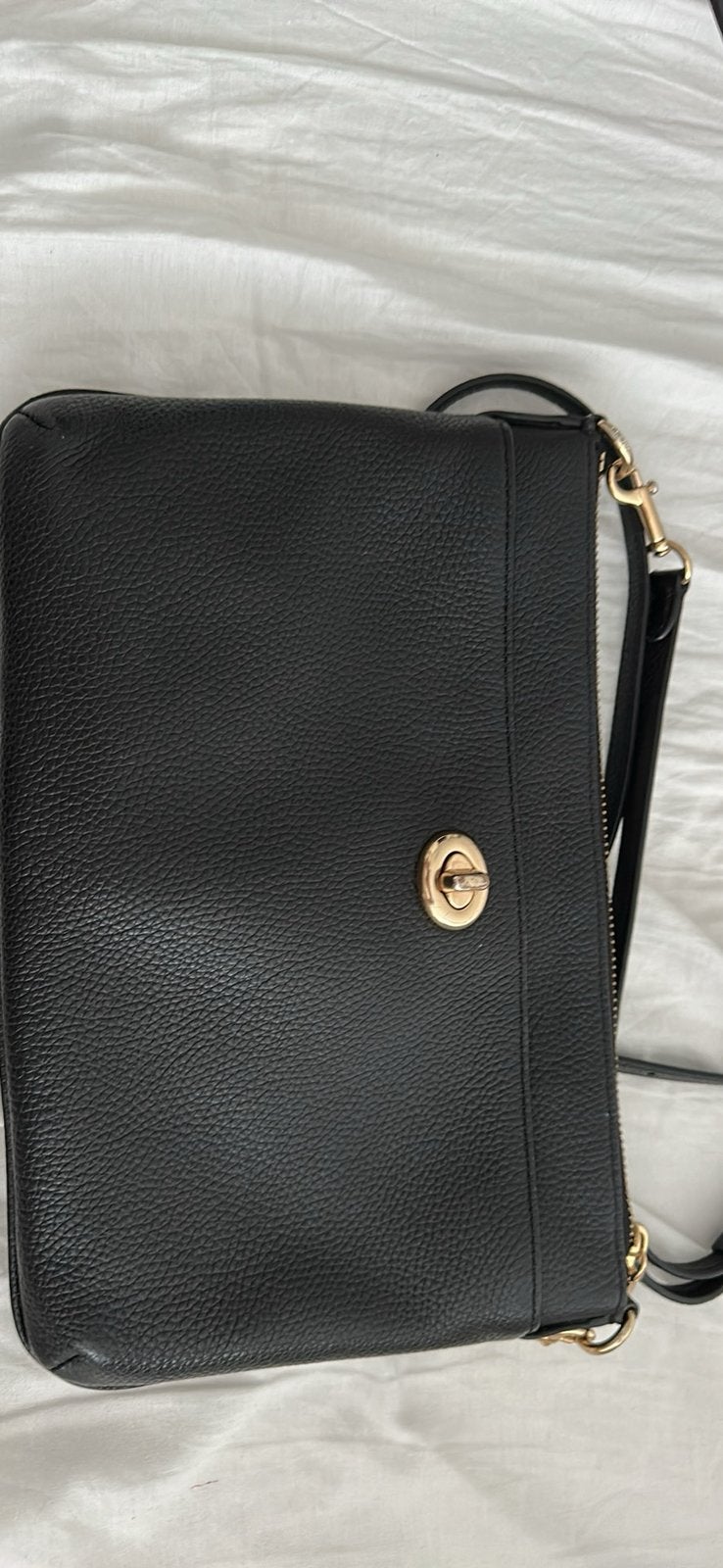 Mooie coach tas in nette staat, Sieraden, Tassen en Uiterlijk, Portemonnees, Ophalen of Verzenden, Zo goed als nieuw, Zwart