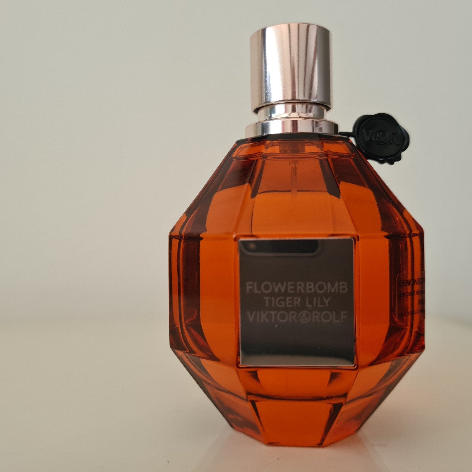 100 ml flowerbomb tiger lily eau de parfum viktor en rolf, Ophalen of Verzenden, Nieuw