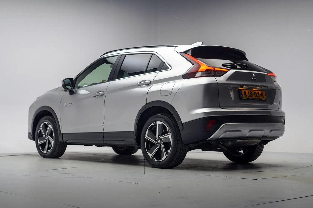 Mitsubishi Eclipse Cross 2.4 PHEV Intense+ [ Navi Apple/Andr, Auto's, Mitsubishi, Automaat, 4 cilinders, Automatische klimaatregeling