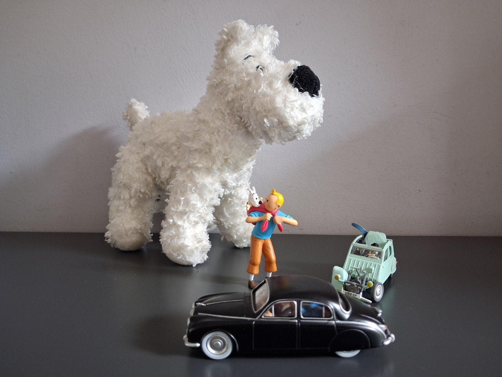 Kuifje en Bobbie beeldje en auto's herge tin tin, Ophalen of Verzenden, Gebruikt, Jongen of Meisje