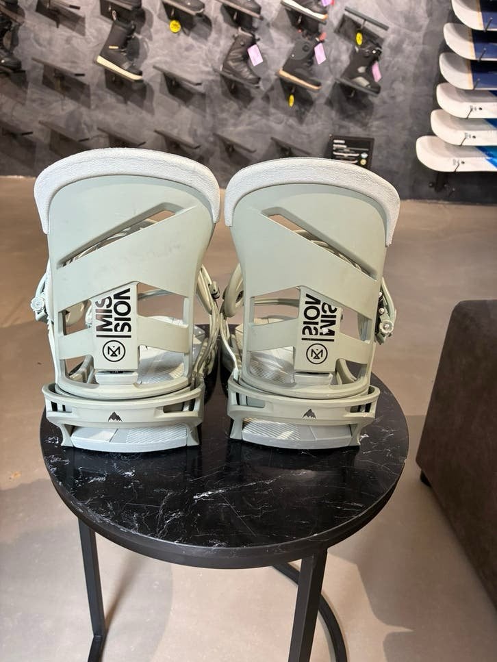 Burton Mission bindingen - Maat L - Slechts 1 week gebruikt!, Sport en Fitness, Snowboarden, Ophalen of Verzenden, Zo goed als nieuw