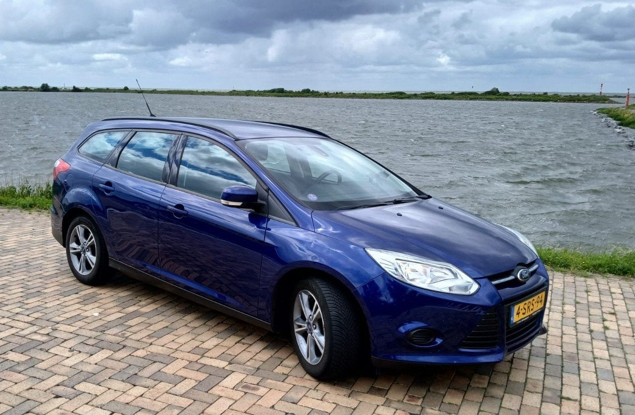 Ford Focus 1.0 Ecoboost 2013 - zeer goed onderhouden!, Auto's, Ford, Blauw, 100 pk, Origineel Nederlands, Handgeschakeld