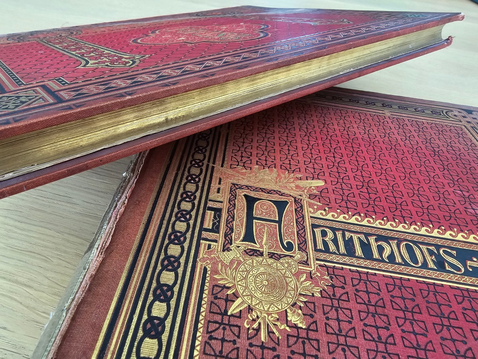 2x 19de eeuws boeken linnen gebonden & goud op snee €89, Antiek en Kunst, Ophalen of Verzenden