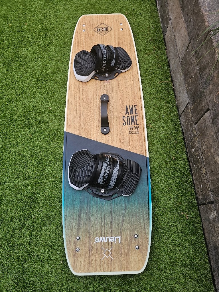 Lieuwe awesome te koop, Ophalen, Twintip, Kiteboard, Zo goed als nieuw