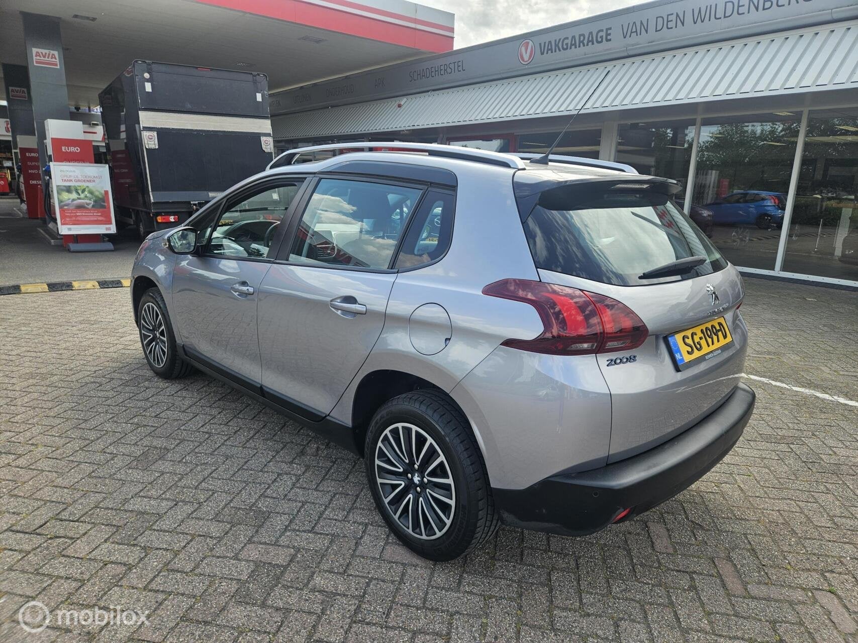 Peugeot 2008