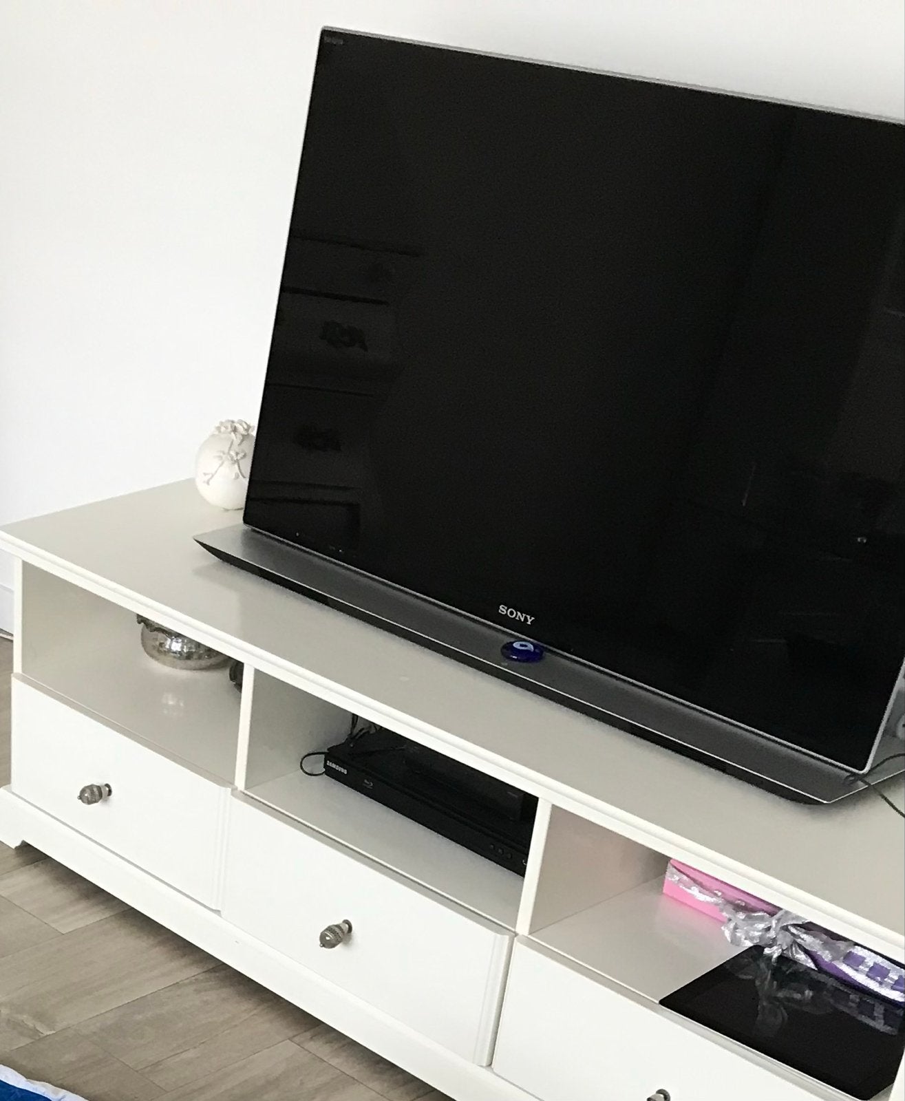 Liatrop TV meubel wit - 145x49x45 cm, Ophalen, Gebruikt, 100 tot 150 cm, Minder dan 100 cm
