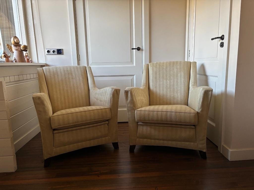 Zachtgeel fauteuiltje, Ophalen, Passen in elk interieur, Minder dan 75 cm, Zo goed als nieuw