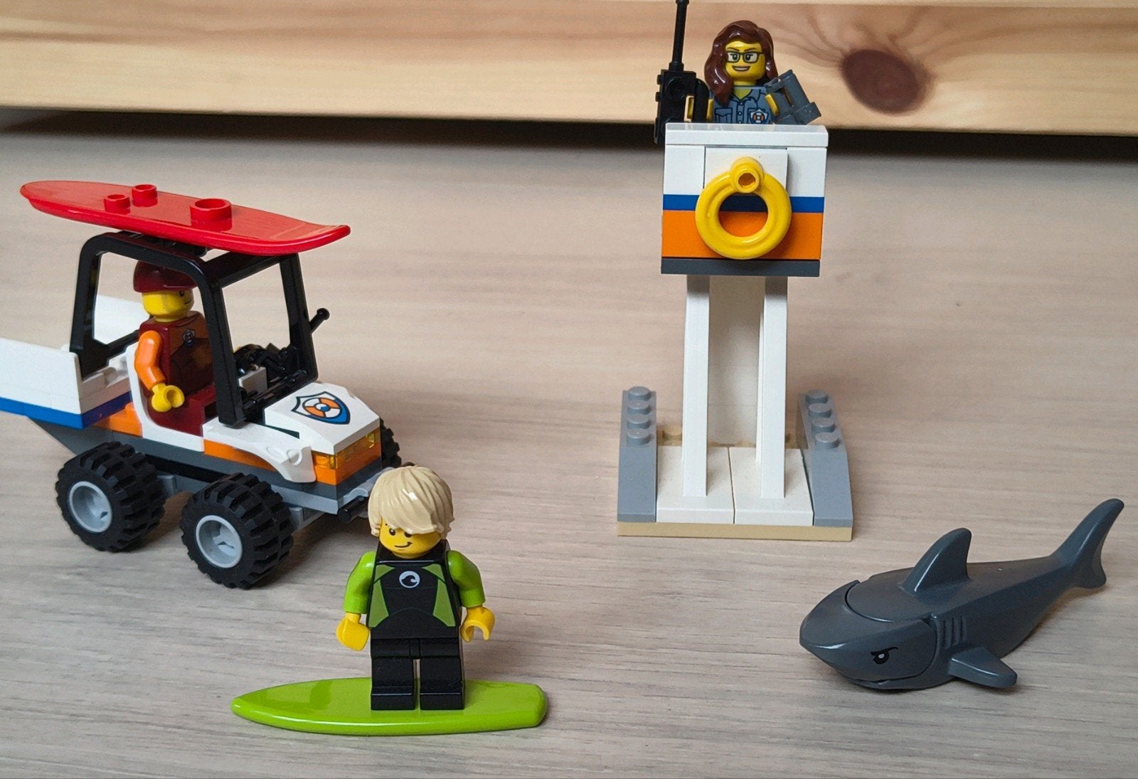 Lego City Kustwacht Set met haai, surfer, wagen en toren, City, Lego, Ophalen of Verzenden, Zo goed als nieuw