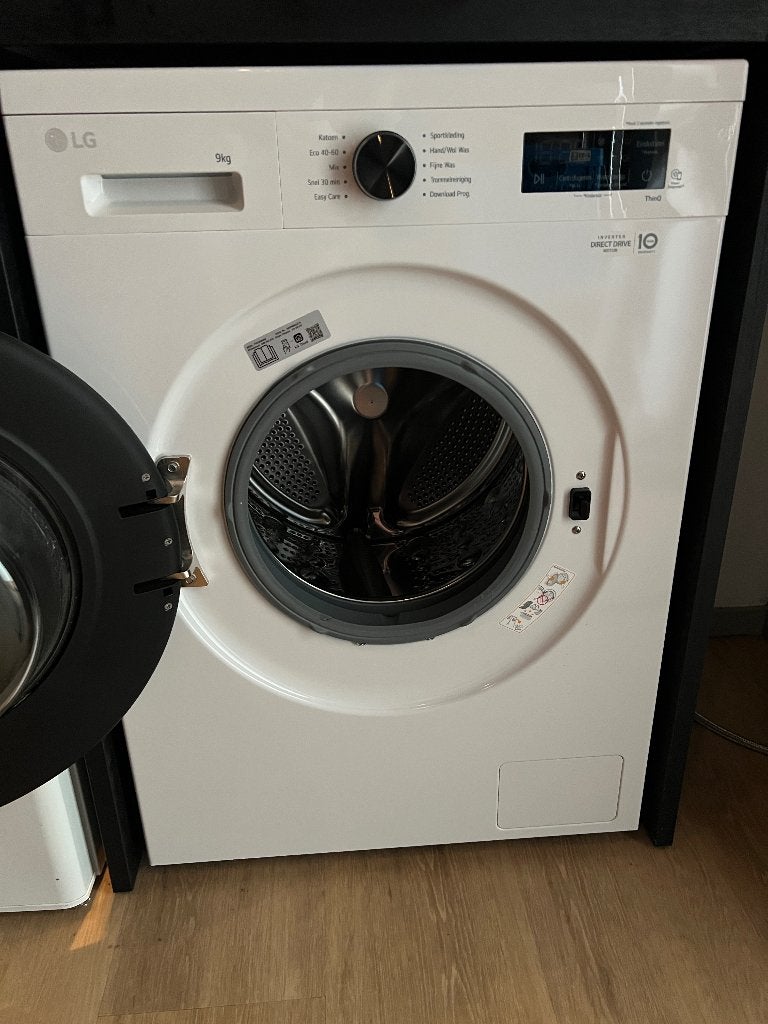 LG F4X1009NWB 9 kg Wasmachine | Zeer nette staat, Witgoed en Apparatuur, Ophalen, 1200 tot 1600 toeren, 8 tot 10 kg, Zo goed als nieuw