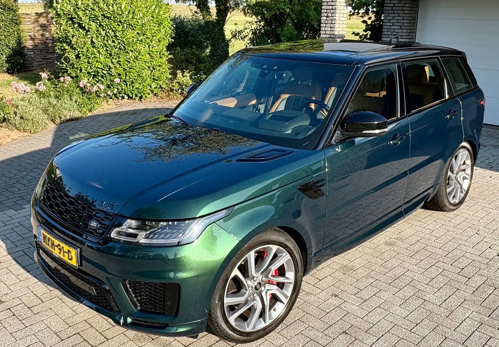 Range Rover Sport P400 hybride Autobiography 400pk SVO green, Auto's, Automaat, 2500 kg, Plug-in hybride, Vierwielaandrijving
