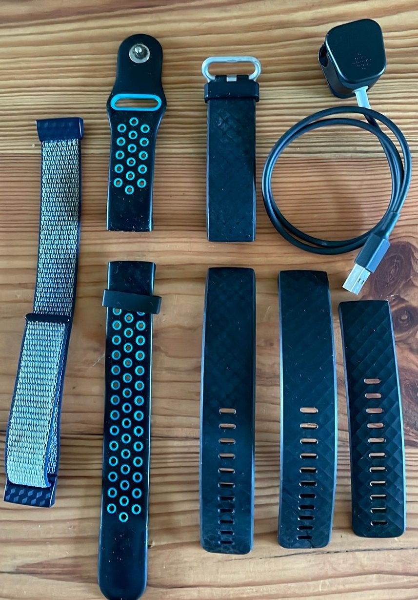 Fitbit horlogebandjes met fitbitlader, Ophalen of Verzenden, GPS, Gebruikt, Zwart