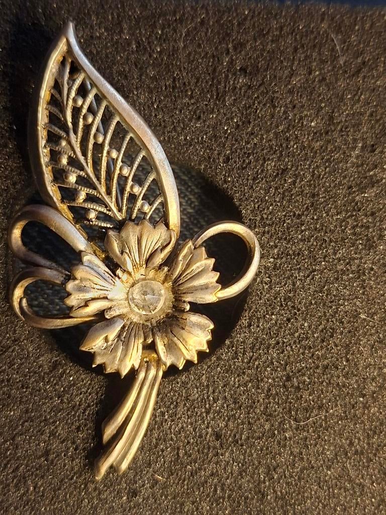 Vintage broche met gechipte diamant of moissanite, Overige materialen, 4 tot 7 cm, Gebruikt, Ophalen of Verzenden
