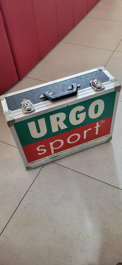 Koffer met verzorgingsmateriaal, Groter dan maat XL, Ophalen, Gebruikt, Overige typen