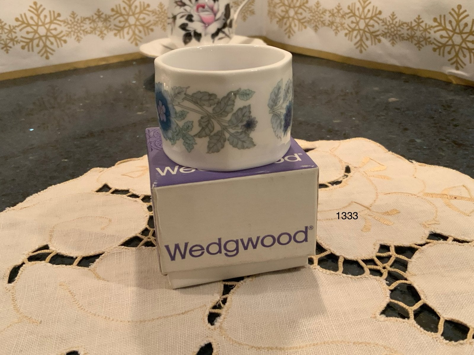 Wedgwood Clementine servetring in uitstekende staat, Ophalen of Verzenden, Zo goed als nieuw, Porselein, Overige typen