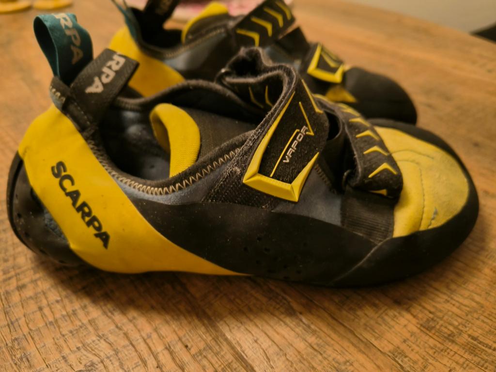 Scarpa vapor 44,5 klimschoenen, Ophalen of Verzenden, Gebruikt