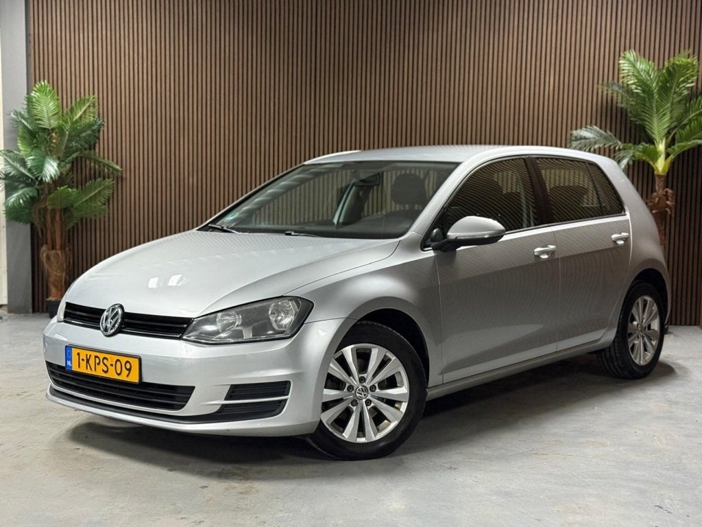 Volkswagen Golf 1.2 TSI Trendline (bj 2013), Voorwielaandrijving, Euro 5, Gebruikt, 4 cilinders