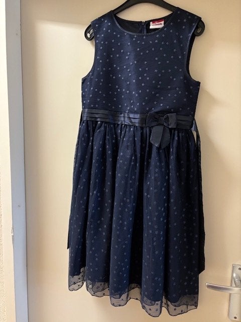 Feestjurk blauw met sterren en strik, maat 152, Kinderen en Baby's, Kinderkleding | Maat 152, YIGGA, Jongen of Meisje, Nieuw, Ophalen of Verzenden
