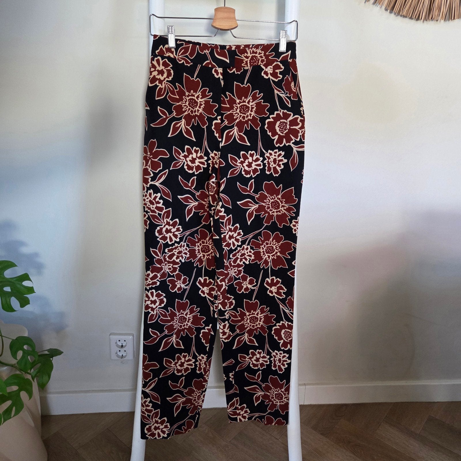 Zara Basic Collection bloemenprint broek - Maat XS 34, Meerkleurig, Zo goed als nieuw, Maat 34 (XS) of kleiner, Lang
