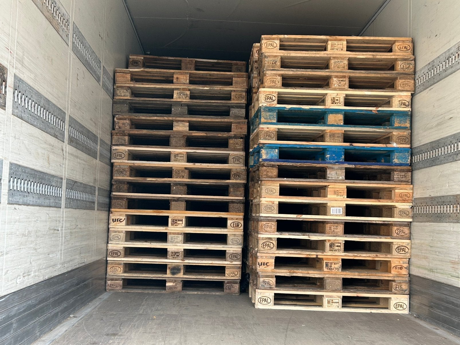 Euro pallets 300 Stuks / netjes en droog, Ophalen of Verzenden, Zo goed als nieuw, 50 mm of meer, Pallet