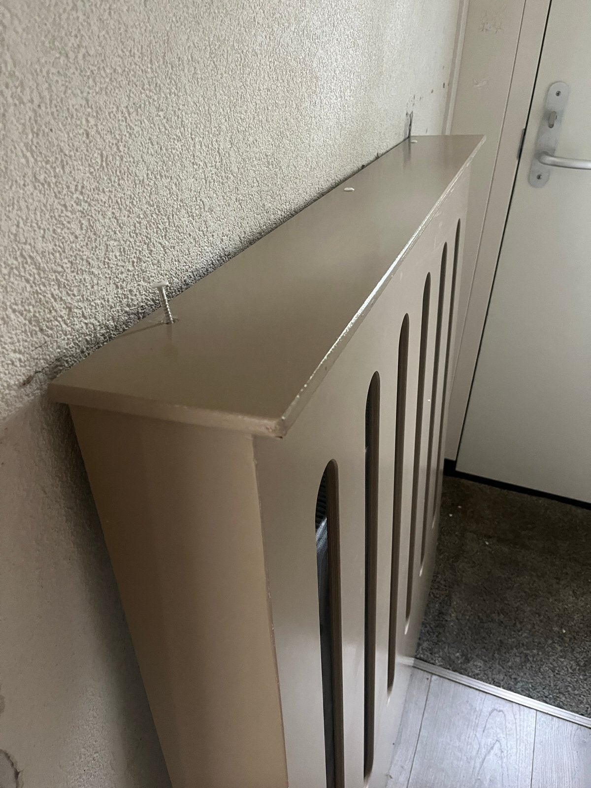 Radiatorombouw - Beige - in zeer goede staat, Ophalen, Radiator, 150 cm of meer, Zo goed als nieuw