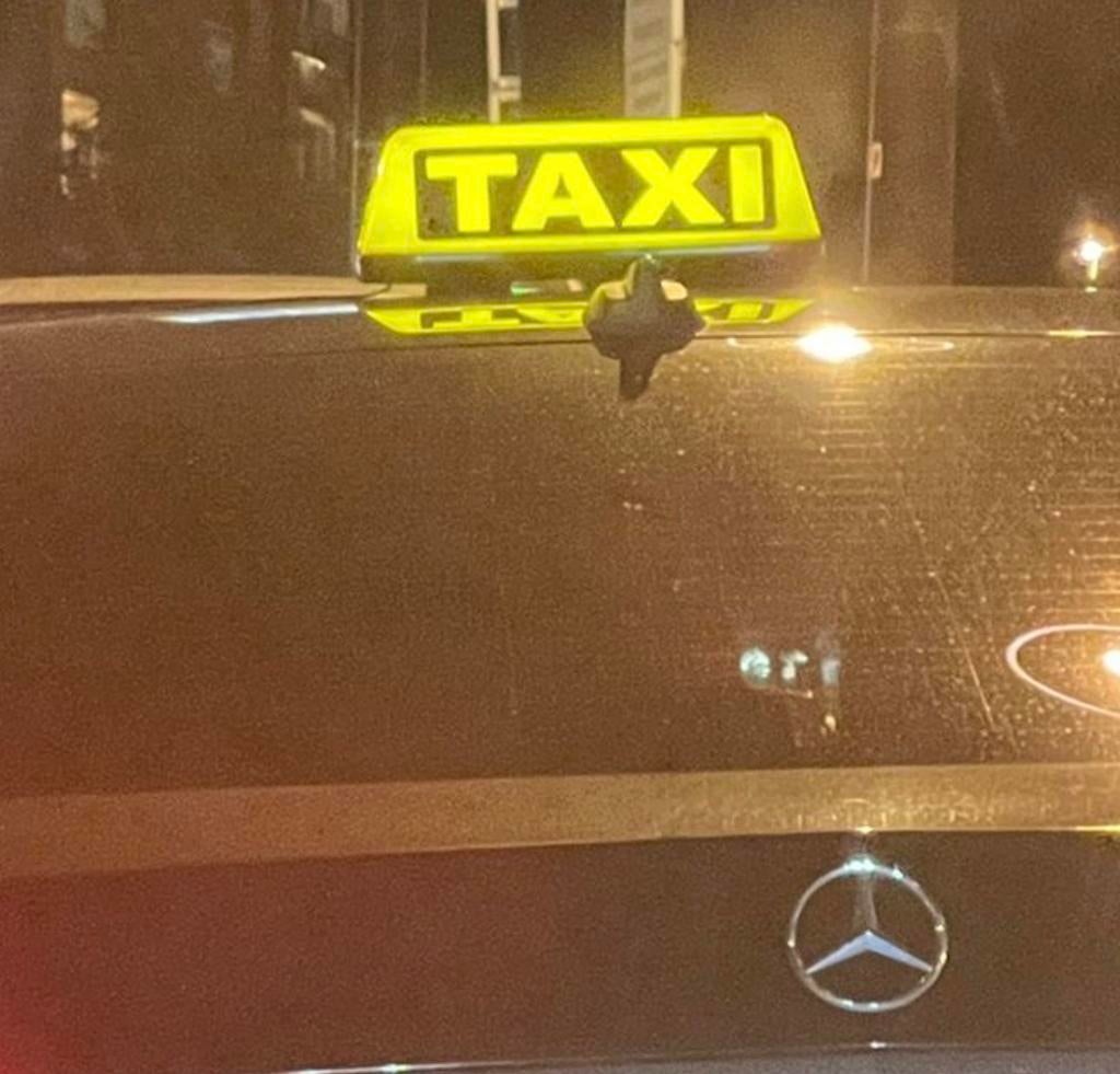 Taxi Daklicht Vlug Utrecht - Compact & Sterke Magneten, Auto diversen, Auto-accessoires, Ophalen, Gebruikt