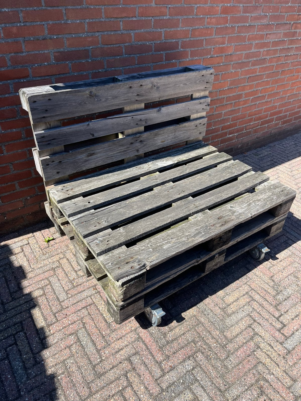 Pallet bankje op wieletjes, Ophalen, Gebruikt, Hout