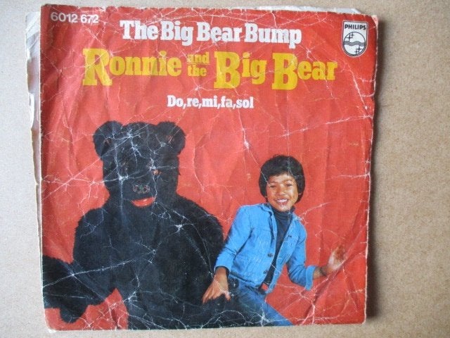 s4008 ronnie and the big bear - the big bear bump, Ophalen, Gebruikt, 7 inch, Overige genres