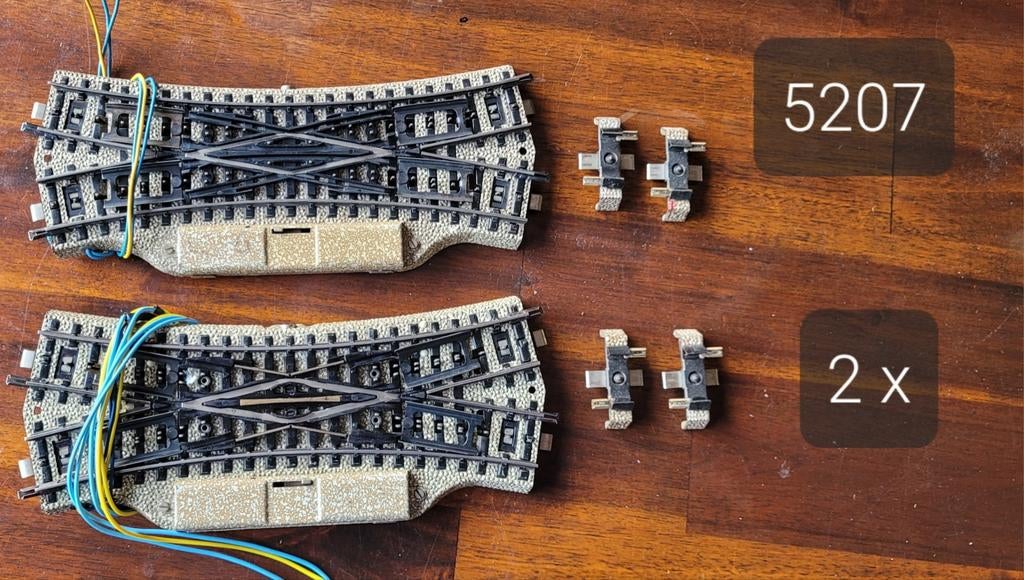 Marklin kruiswissels 2 stuks.5207, Hobby en Vrije tijd, Modeltreinen | H0, Wisselstroom, Rails, Ophalen of Verzenden, Zo goed als nieuw
