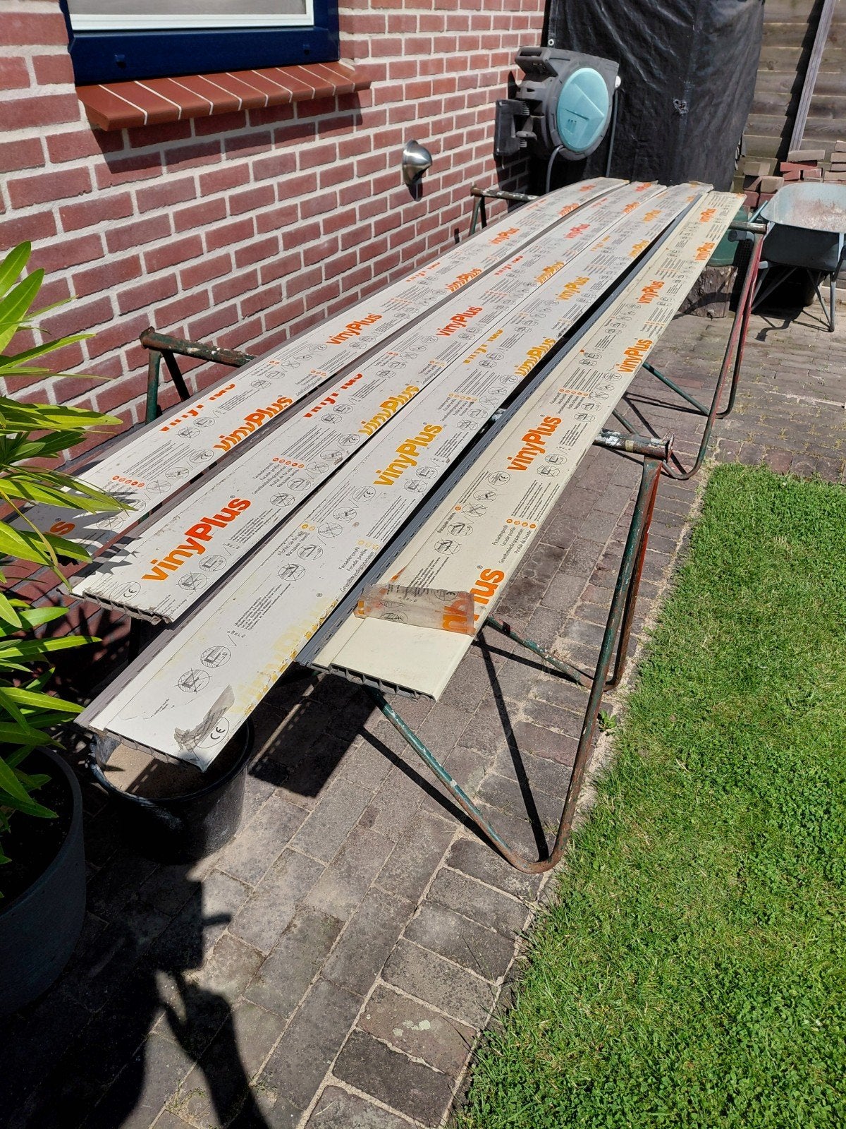 Kunstofschroten 3x wit 320 cm en 1 creme van 320 cm, Ophalen, Overige houtsoorten, Minder dan 25 mm, Minder dan 200 cm
