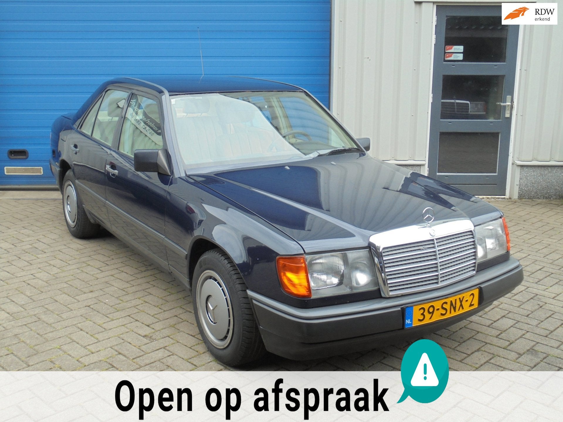 Mercedes-Benz 200-500 (W124) 230 E AIRCO BTW auto, Auto's, Beige, Blauw, Mercedes-Benz, Bedrijf
