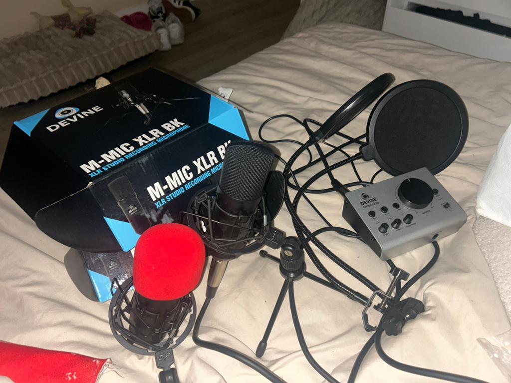 Podcast set, Ophalen of Verzenden, Nieuw, Studiomicrofoon